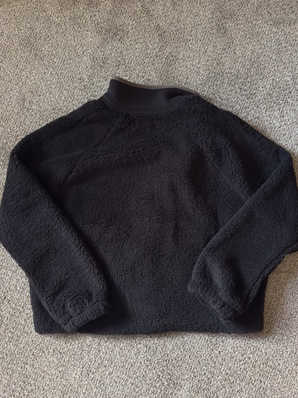 Nuuds Summit Sherpa Pullover in black - Picture 5 of 5